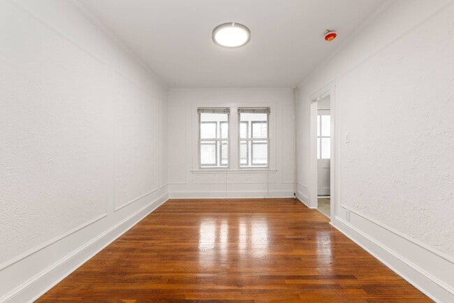 Photo - 67-135-135 Burns St