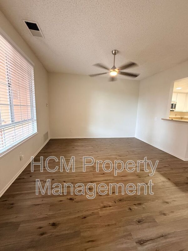 Photo - 113 Alberti Aisle