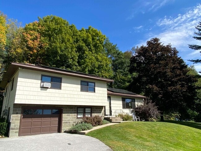 Photo - 275 Hillvale Rd