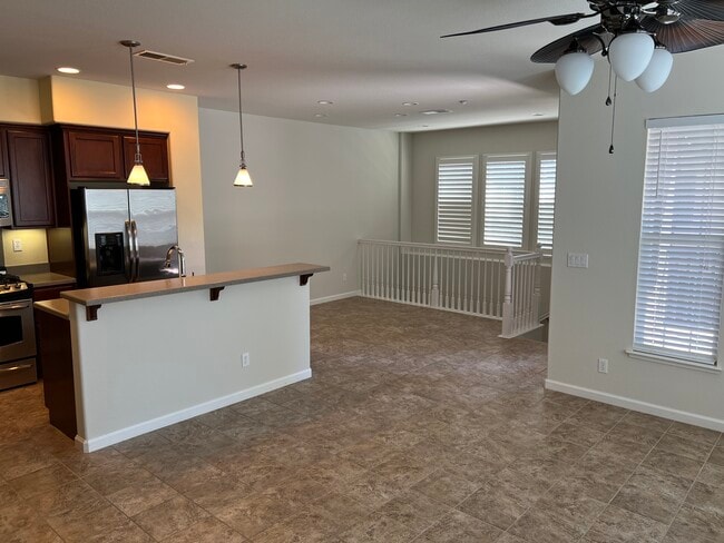 Photo - 207 W La Flor Ln