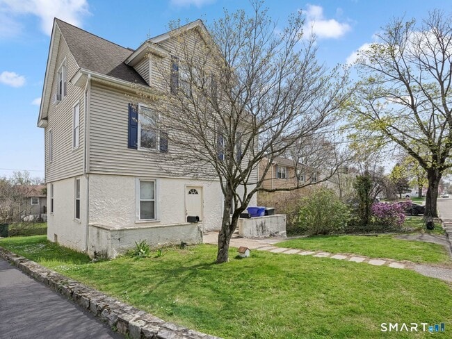 Photo - 25 Old Stratfield Rd