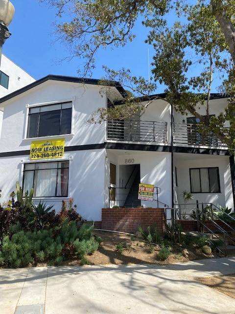 Photo - 858 Moraga Dr