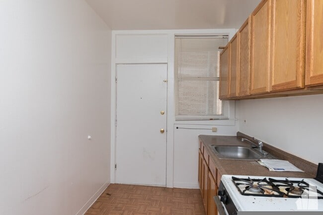 Photo - 5660 N Ridge Ave Unit 62-2B