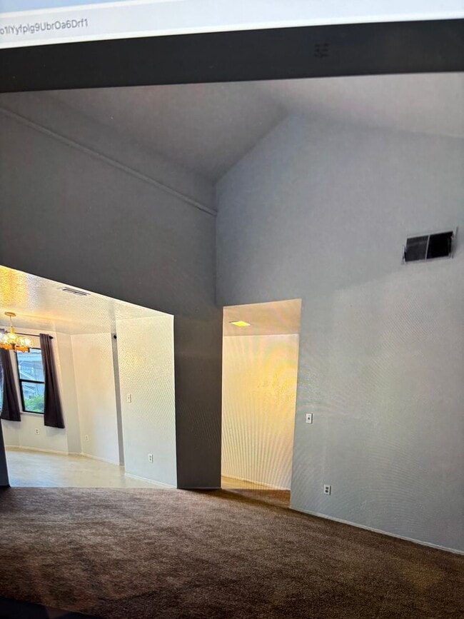 Photo - 3B/D 2BA, Duplex AVAILABLE NOW!!