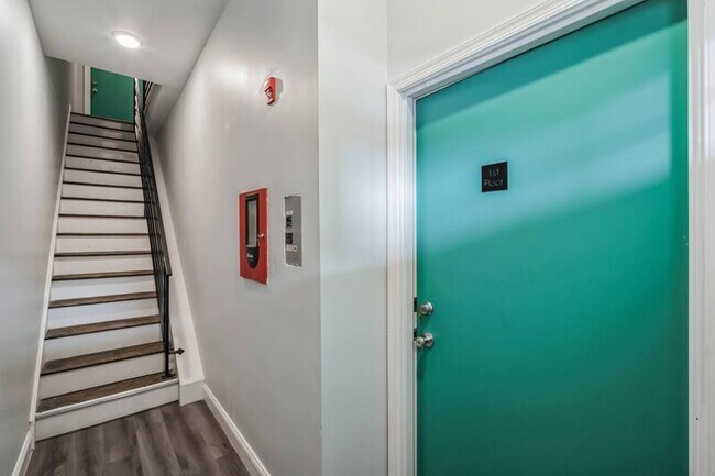 Photo - 406 N 52nd St Unidad 3