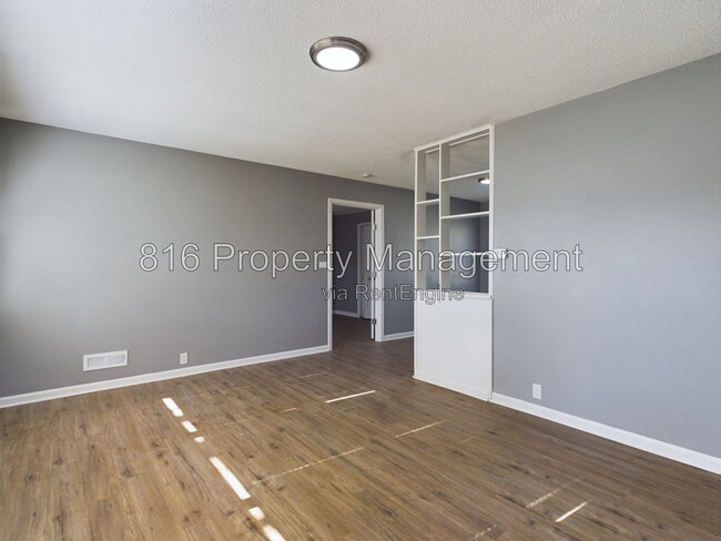 Photo - 10800 Blue Ridge Blvd