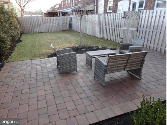 Photo - 502 Gerhard St Unit 8