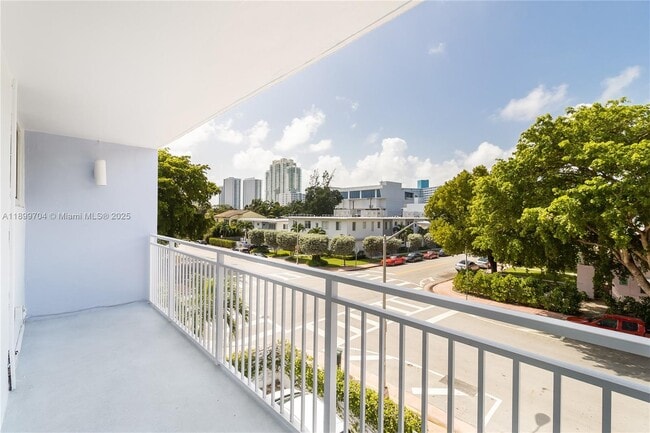 Photo - 1045 10th St Unidad 304
