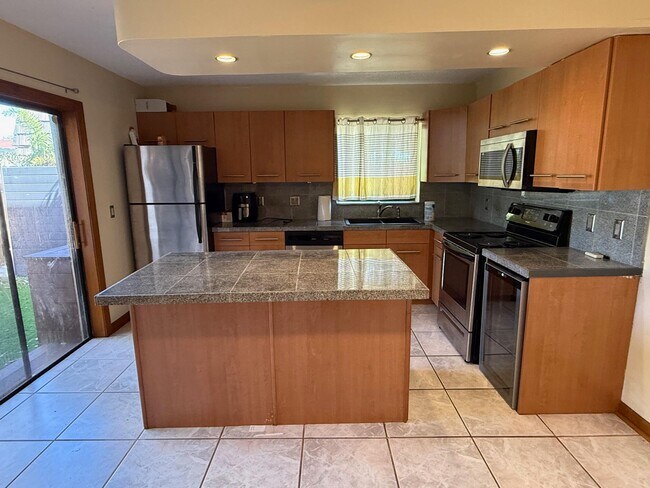 Photo - 4043 Palm Bay Cir