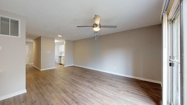 Photo - Balfour West