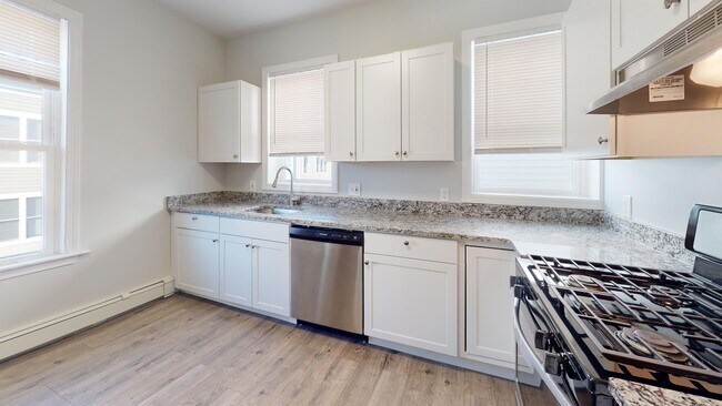 Building Photo - 106 Boston Ave