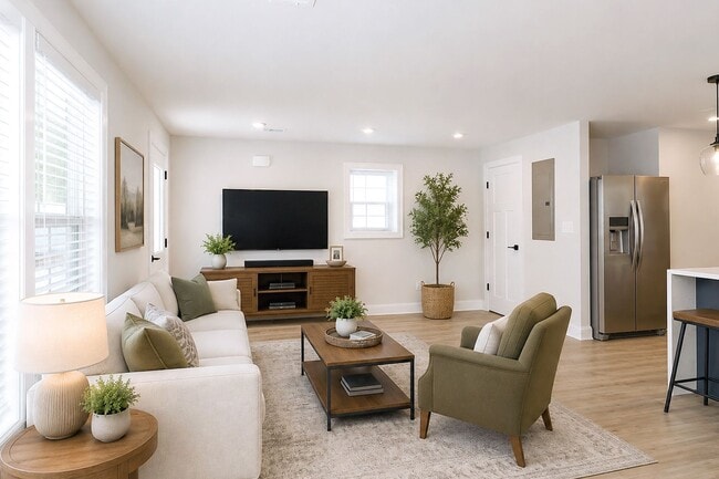 Photo - Summer Move-In Special: $1,000 Off 1st Month's Rent + $0 App Fees Unit Leeham St 2213 #B (AFFORDABLE)
