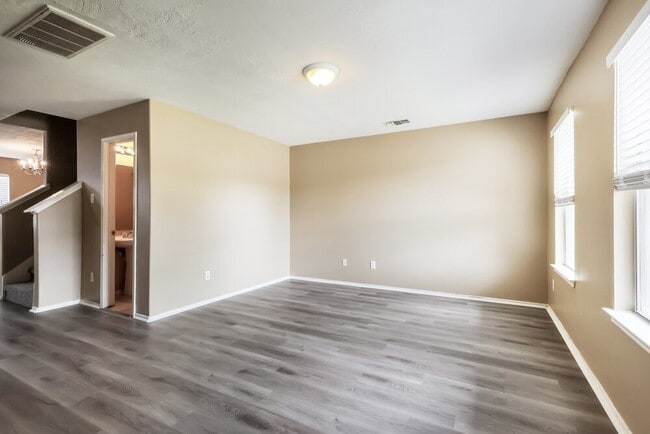 Photo - 21211 Linden House Ct