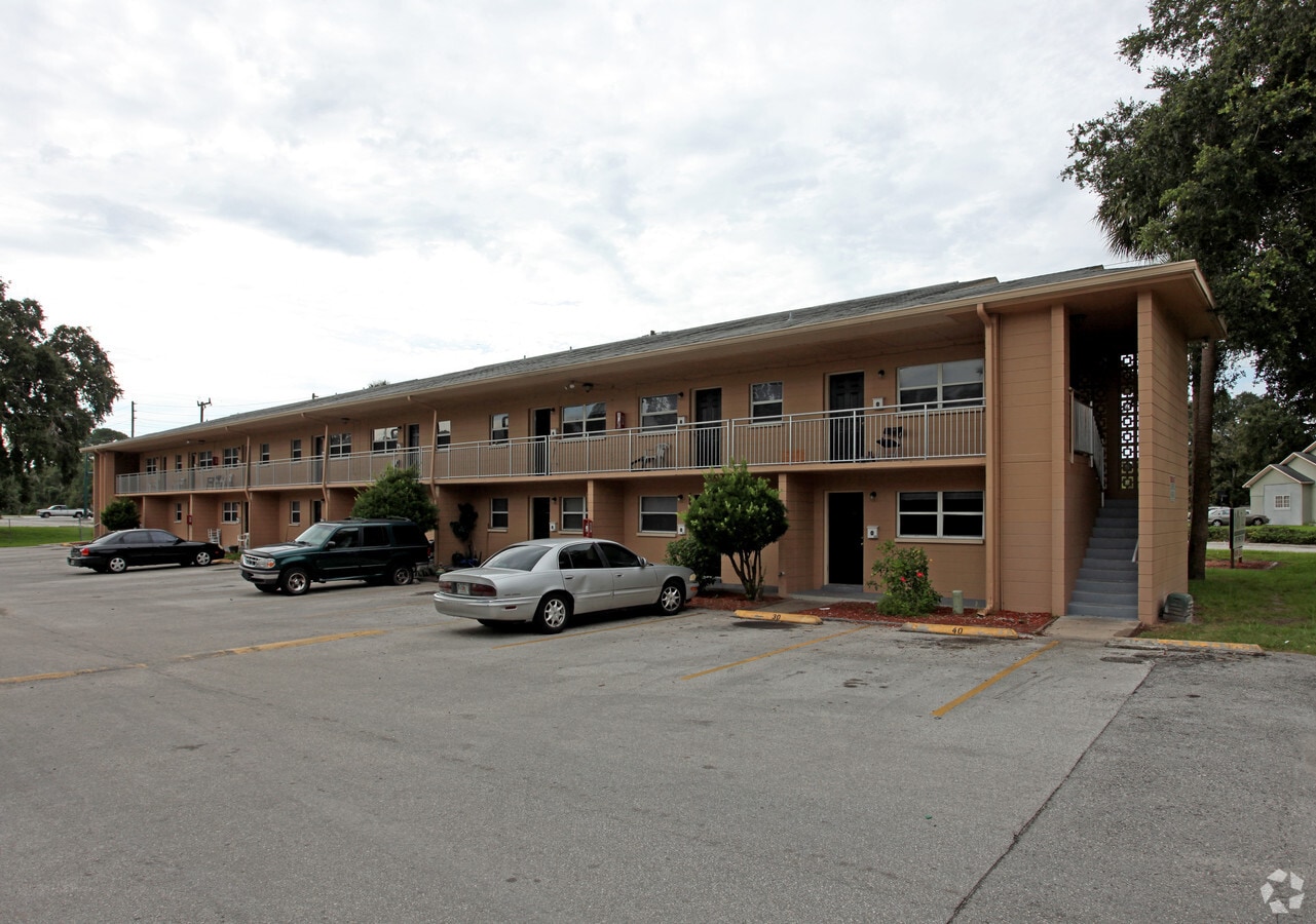 Palm Tree Apartments For Rent In Sanford Fl Forrent Com