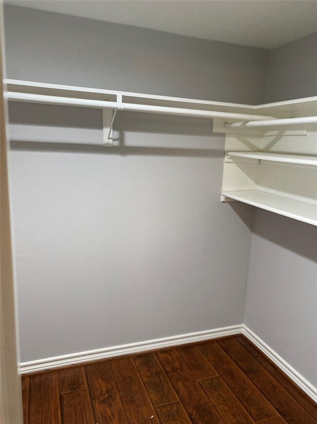 Photo - 1622 Fall Valley Dr