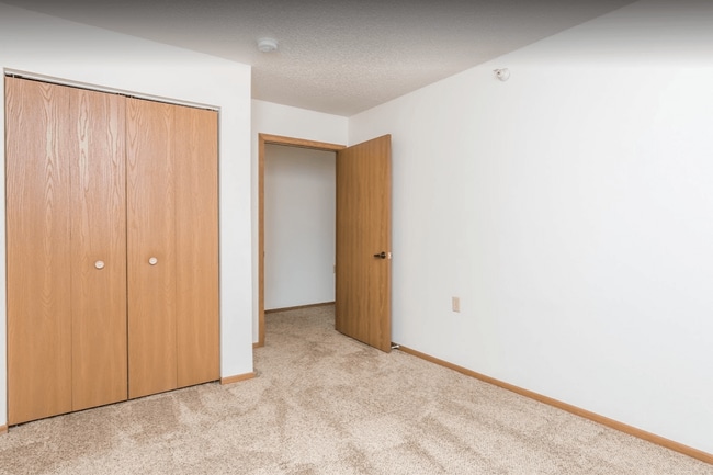 Hillview Apartments