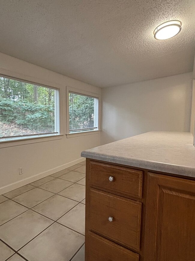 Photo - 2211 Lavera Dr