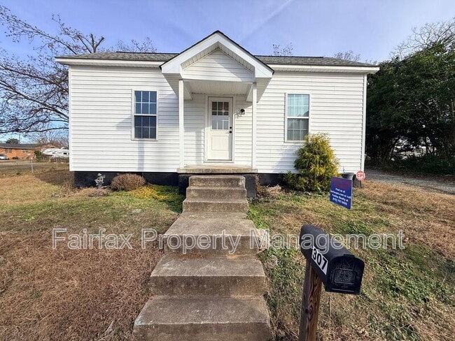 Photo - 307 Oneida St