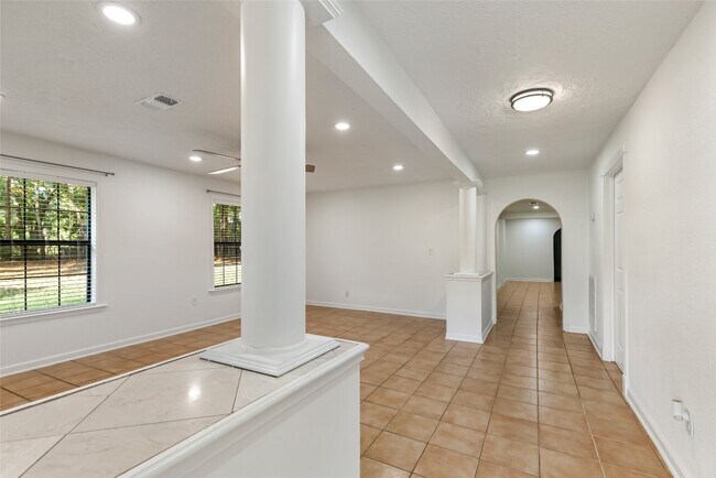 Photo - 22595 Pineridge Dr