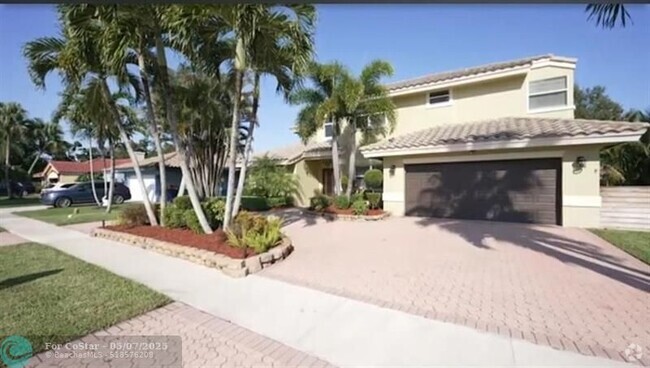 Building Photo - 9651 NW 39th St Rental