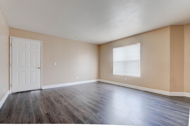 Photo - 6800 E Lake Mead Blvd Unidad 2033