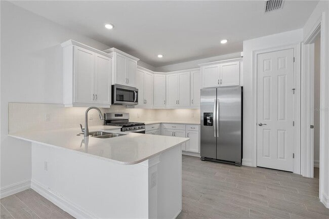 43847 Blue Heron Ln
