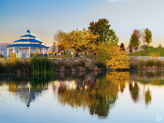 Building Photo - Reflections at the Marina Rental