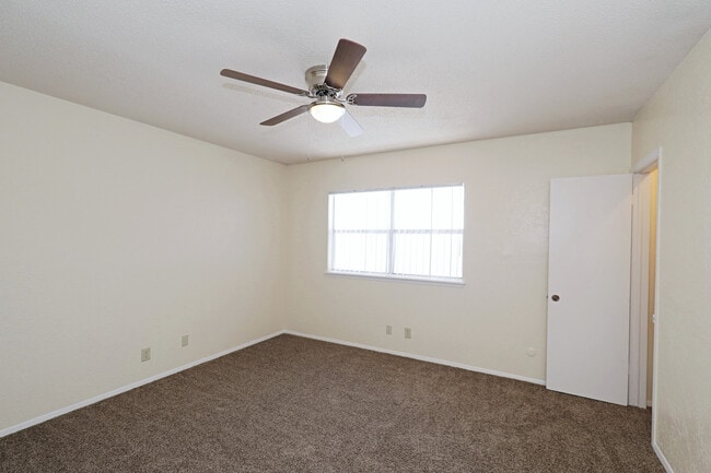 Photo - Overlook Apartments