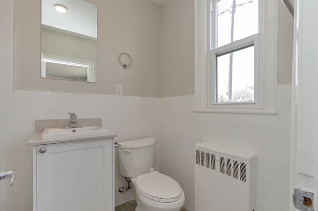 Photo - 133 Prospect St S