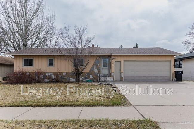 Photo - 601 W Interstate Ave