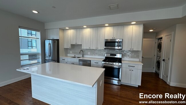 Photo - 1 Everett St Unidad 203