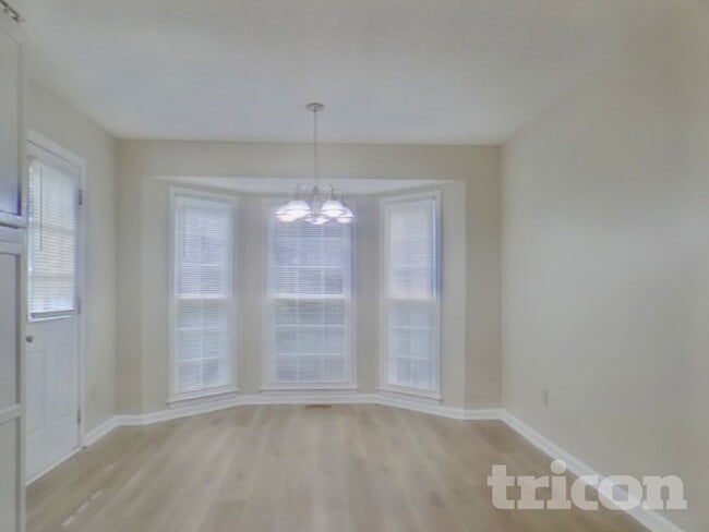 Photo - 178 Nicole Dr