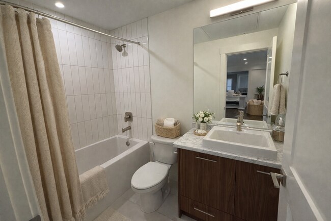 Photo - 5382-200 200 St