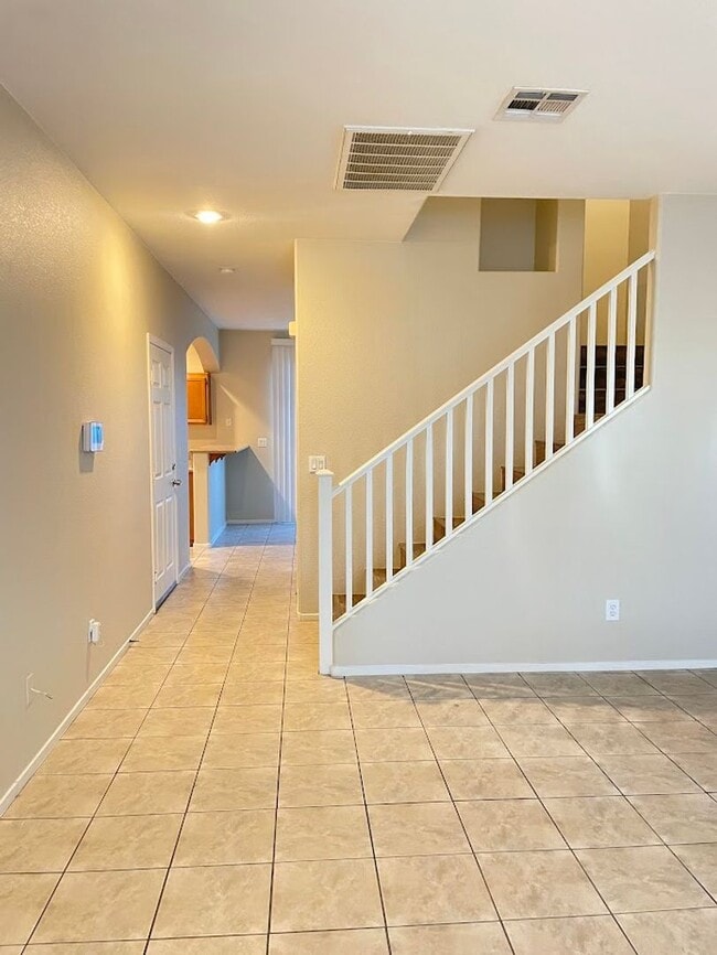 Adorable Two Story Home in Silverado Ranch Rental House Rental in Las