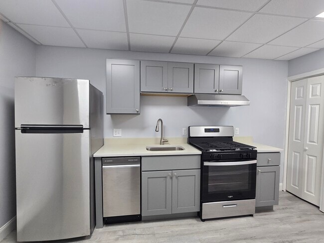 Building Photo - 5 Belknap St Unit 5