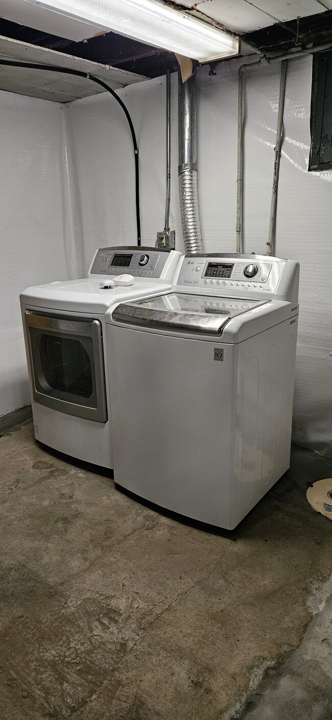 Photo - 129 N Bergan Ave