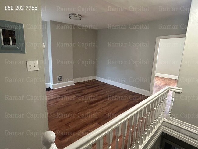 Photo - 912 Mt Ephraim Ave Unit B