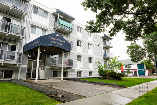 Photo - Academy Manor Apartments