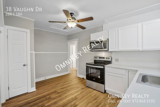Photo - 38 Vaughn Dr