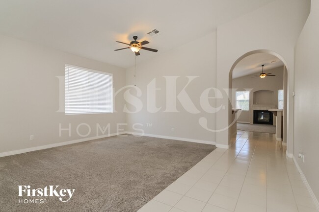 Photo - 2534 Farmington Ave