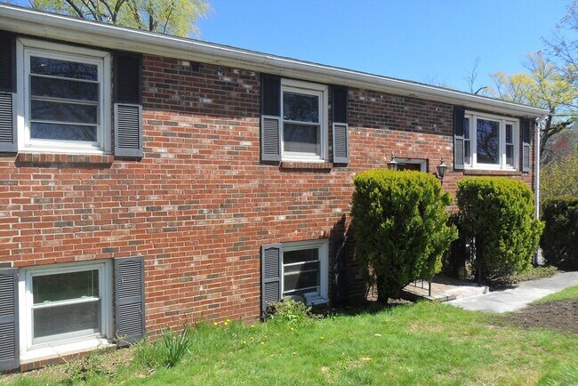 Photo - 171 Walnut St