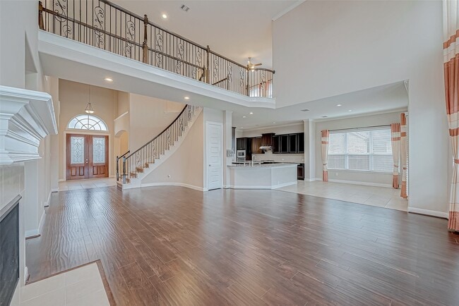 Photo - 25719 Oakwood Knoll Dr