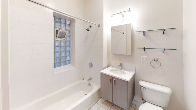 Photo - 1250 W Grace St