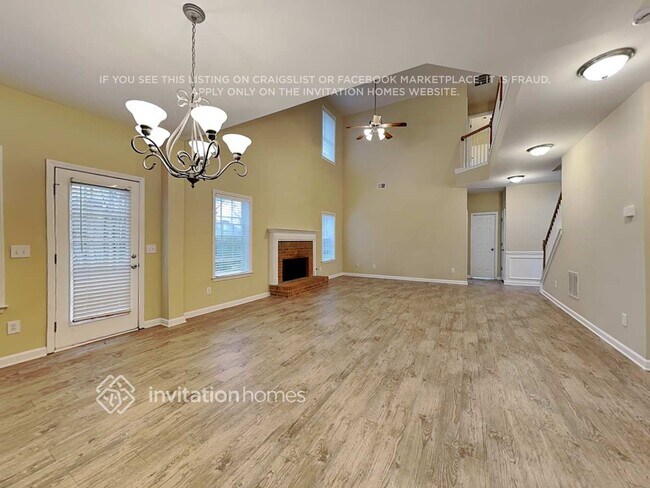 Photo - 321 Calm Ct NW