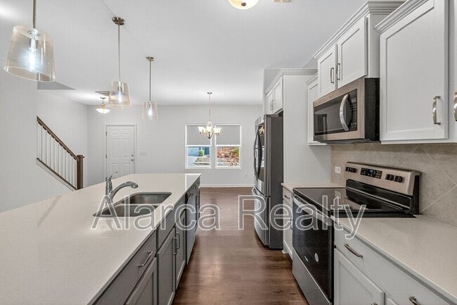 Photo - 764 Alexander Commons Dr