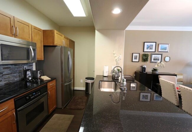 2299 Lone Star Dr Unit 107
