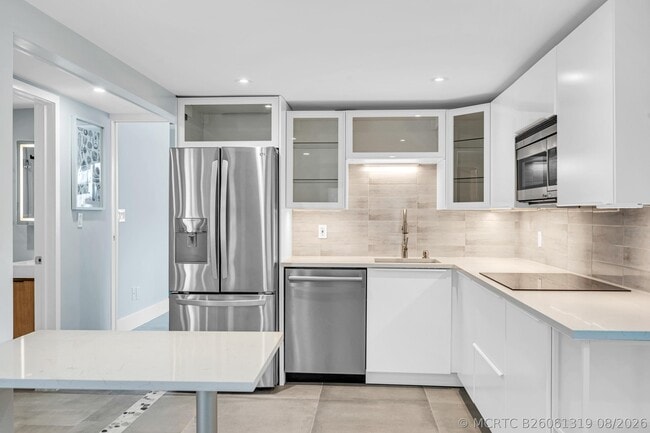Photo - 828 NE 17th Way