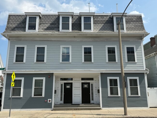 Photo - 342 Dorchester St Condo Unit 3