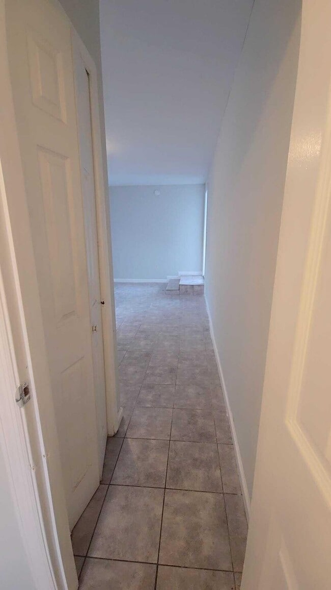 Photo - 621 NW 5th Ave Unidad 3