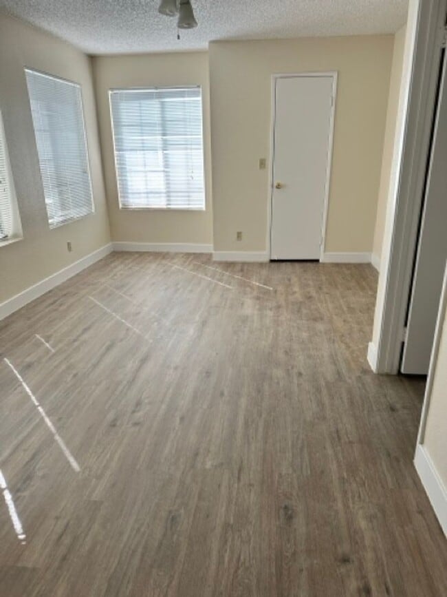 Photo - Newly Renovated 1 Bedroom! Unidad 1028